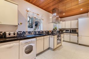 Photo 17- click for photo gallery